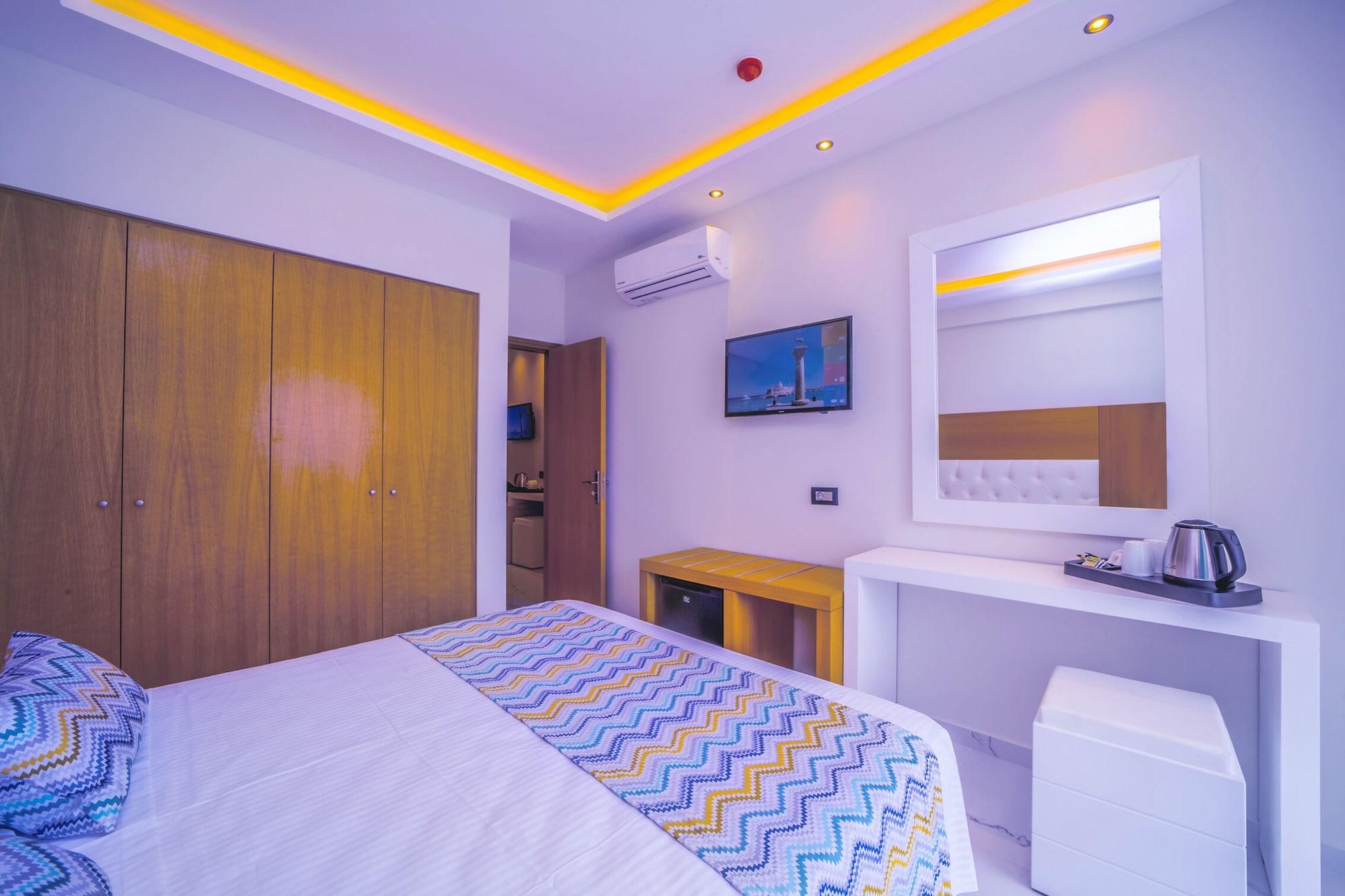 Oceanis Park 4*