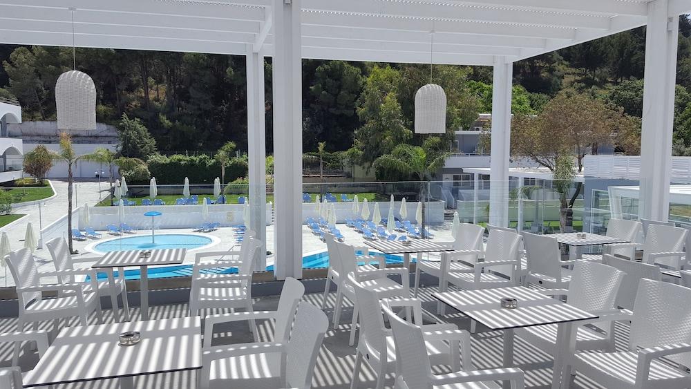 Hotel Oceanis Park 4*